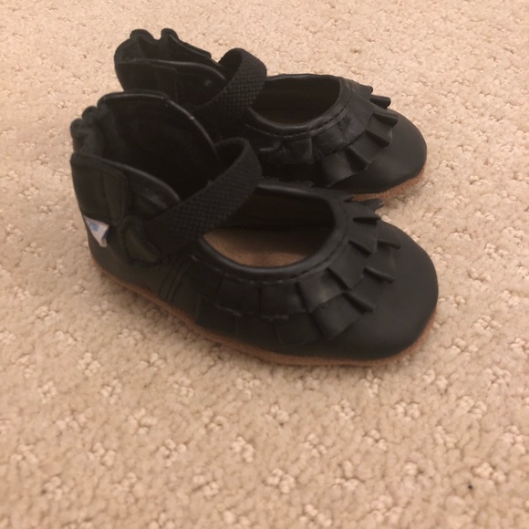 Robeez Other - Robeez Ruffle Mary Janes